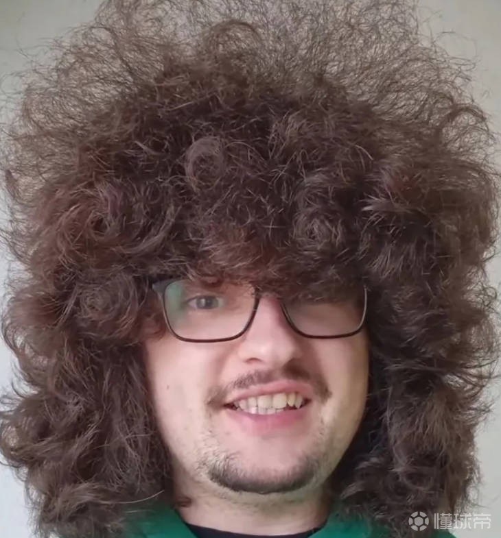 会是下一场吗？曼联蓄发球迷离“五连胜理发”承诺仅差一场胜利